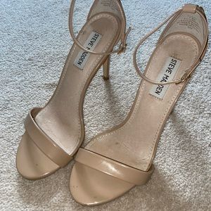 SOLD Steve Madden nude heels 7.5